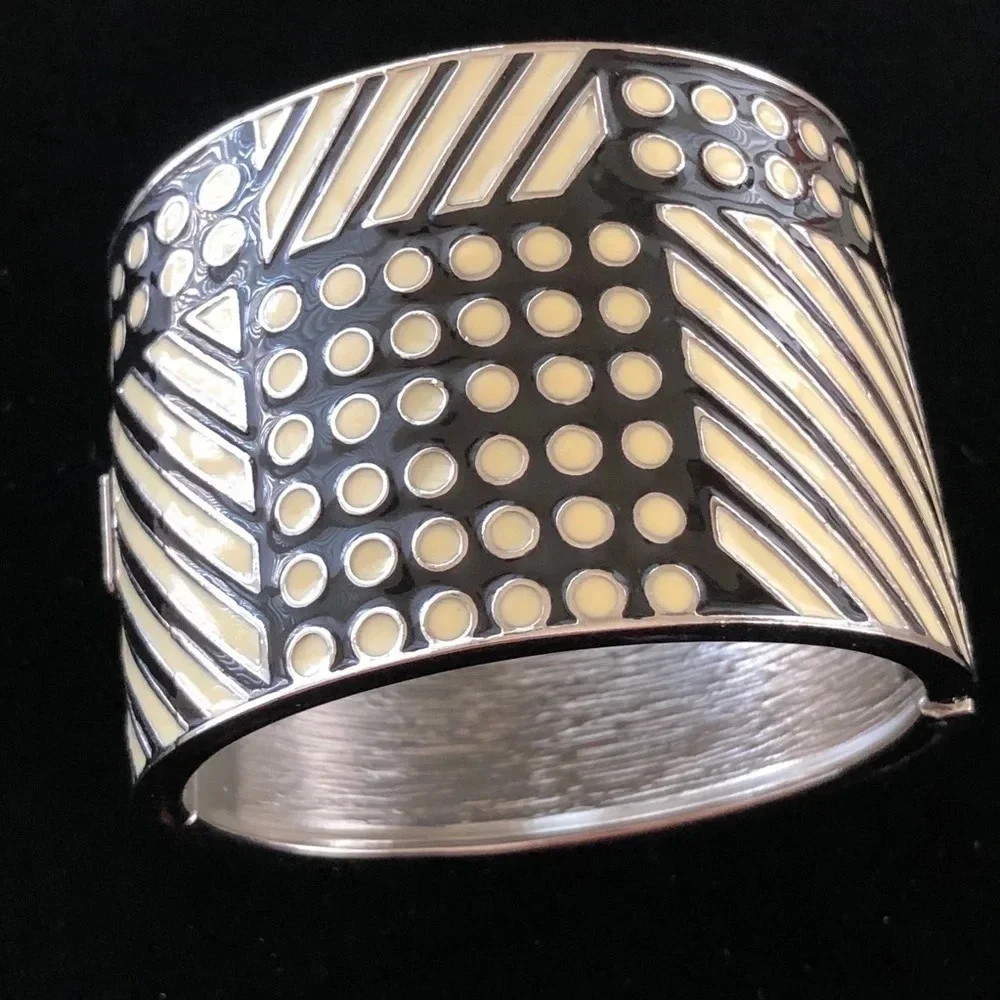 New Banana Republic Large Geo‎ Cuff Bracelet Silver